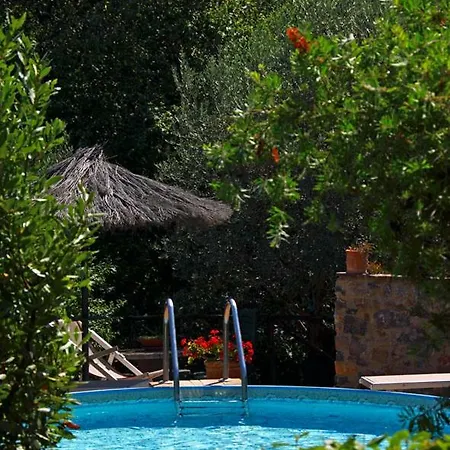 Holiday home Ginestra A 